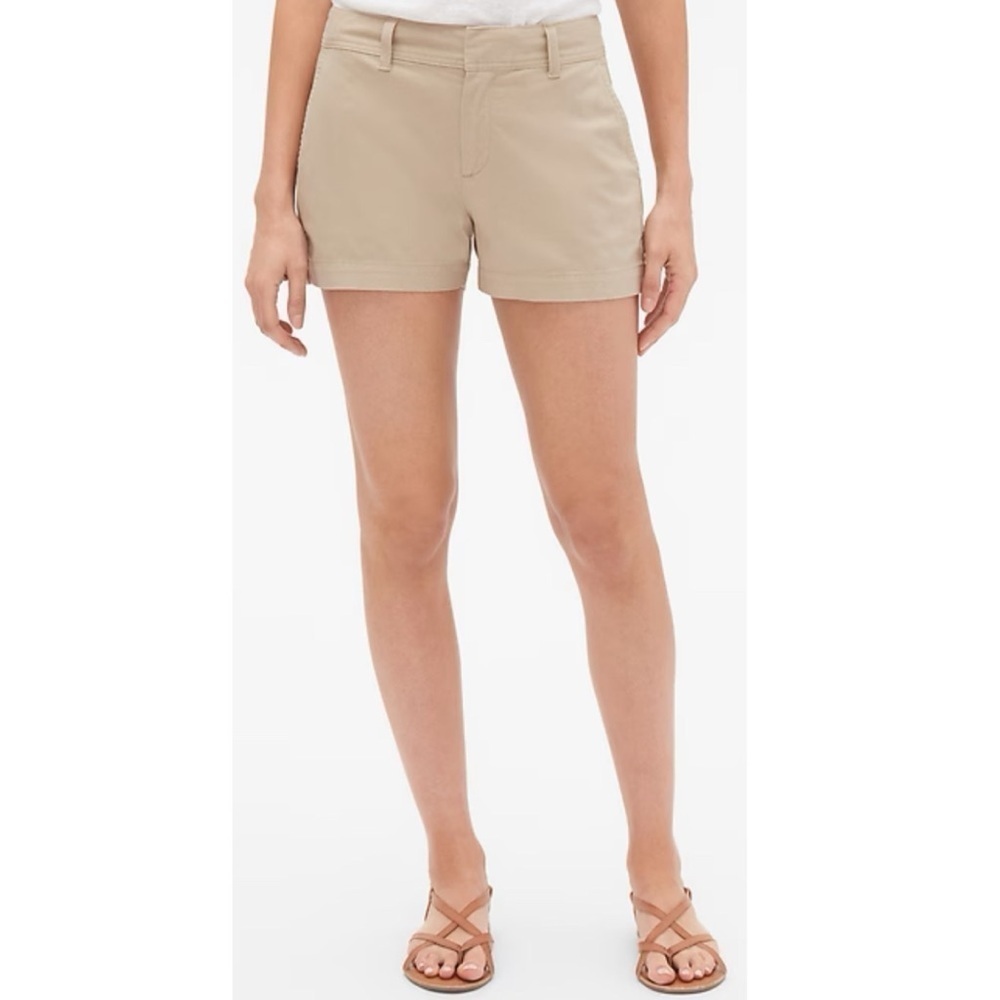 GAP City Shorts Mid Rise 3” Inseam Chino Stretch Pockets Women’s Sz 6 Wicker Tan
